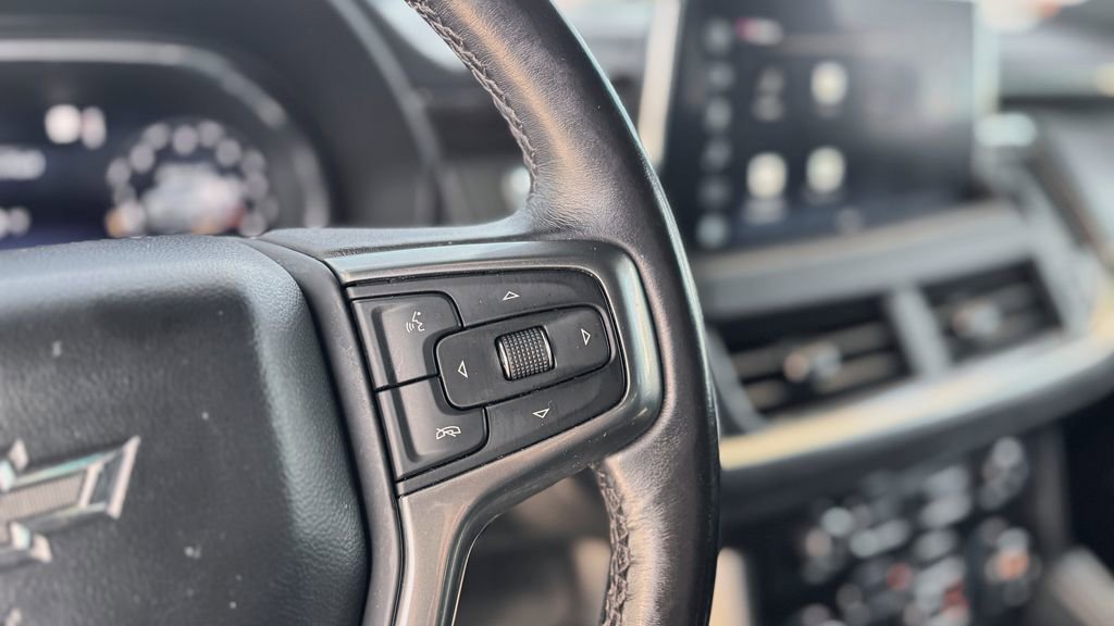 Used 2022 Chevrolet Suburban Z71 w/ Z71 Off-Road Package image 16