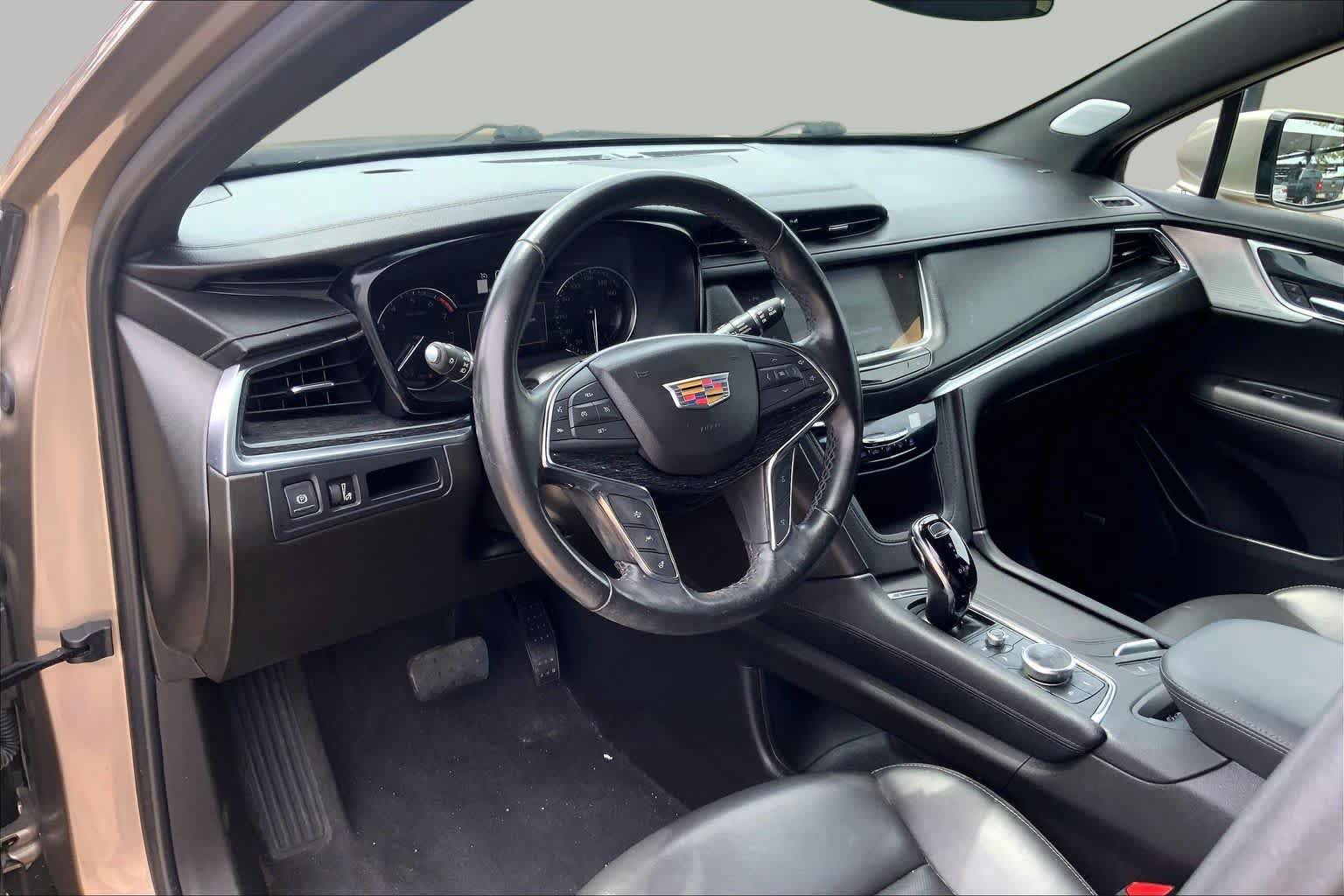 Used 2023 Cadillac XT5 Premium Luxury FWD image 17
