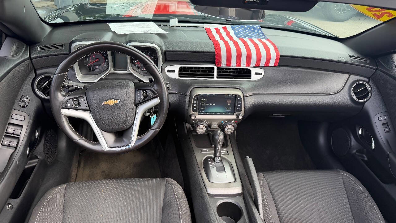 Used 2015 Chevrolet Camaro LT image 16