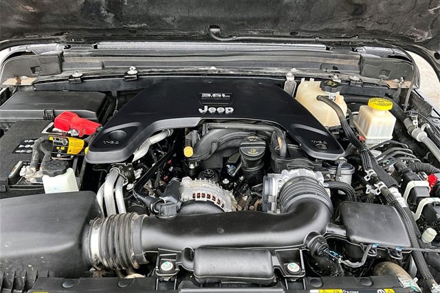 Used 2021 Jeep Gladiator Rubicon w/ Trailer Tow Package image 31