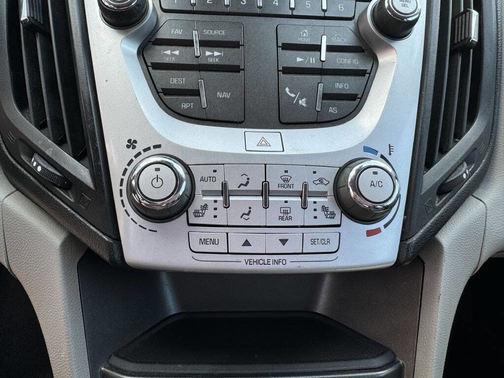 Used 2017 Chevrolet Equinox LT w/ Convenience Package image 17