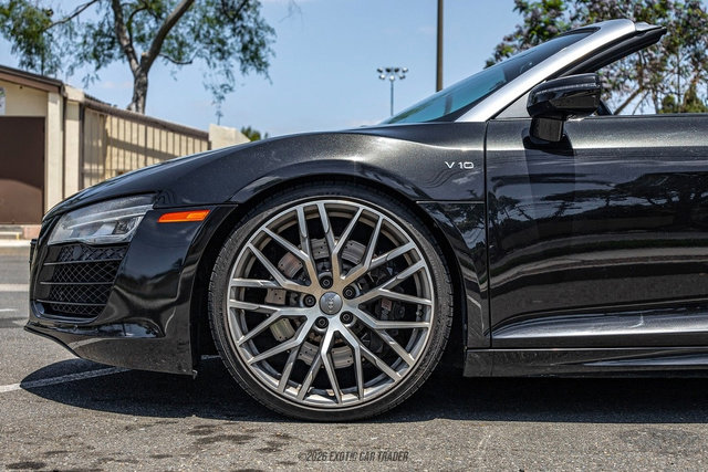 Used 2014 Audi R8 V10 w/ Full Leather Package AWD/4WD image 4