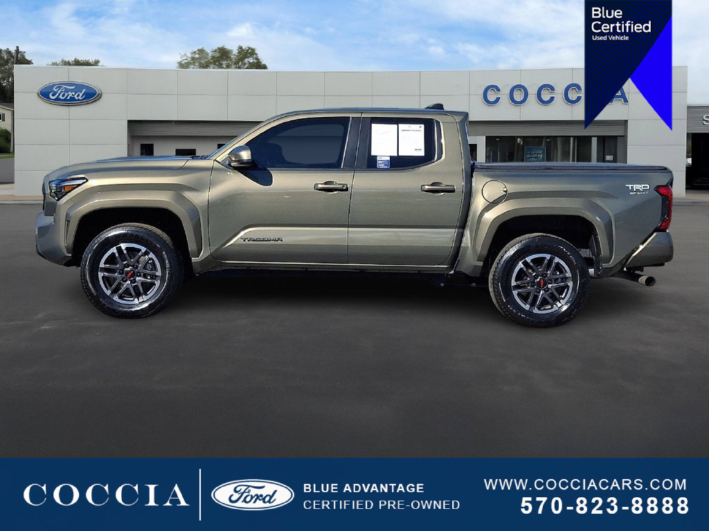 Used 2024 Toyota Tacoma TRD Sport AWD/4WD image 7