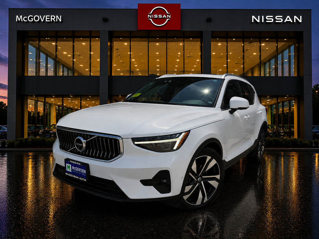 Used 2024 Volvo XC40 B5 Ultimate w/ Climate Package AWD/4WD image 1