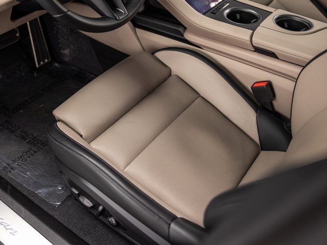 New 2025 Porsche Taycan image 38