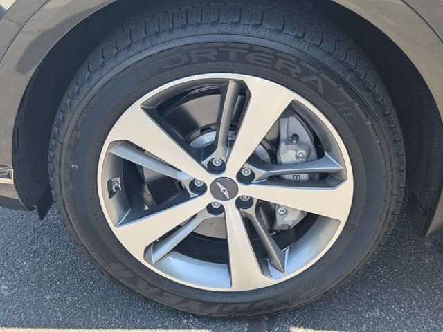 Used 2024 Genesis GV80 2.5T w/ Advanced Package AWD/4WD image 11