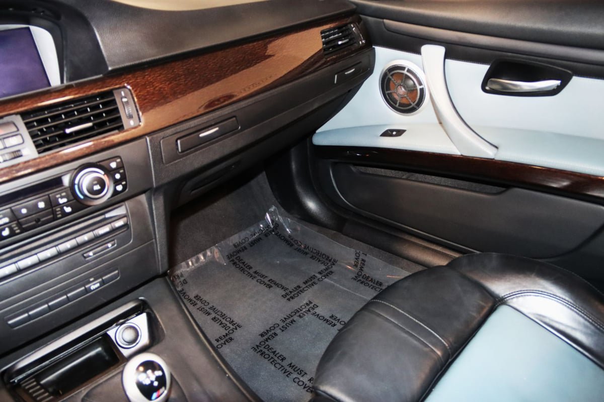 Used 2011 BMW M3 Convertible RWD image 49
