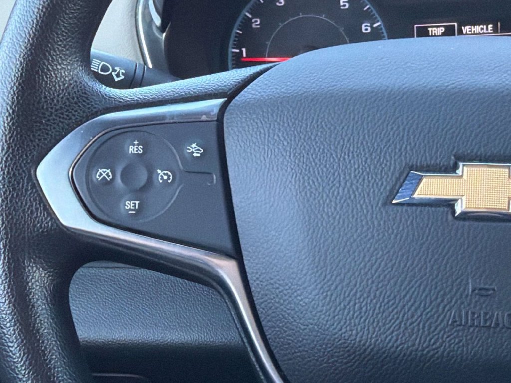 Used 2023 Chevrolet Traverse LS FWD image 10