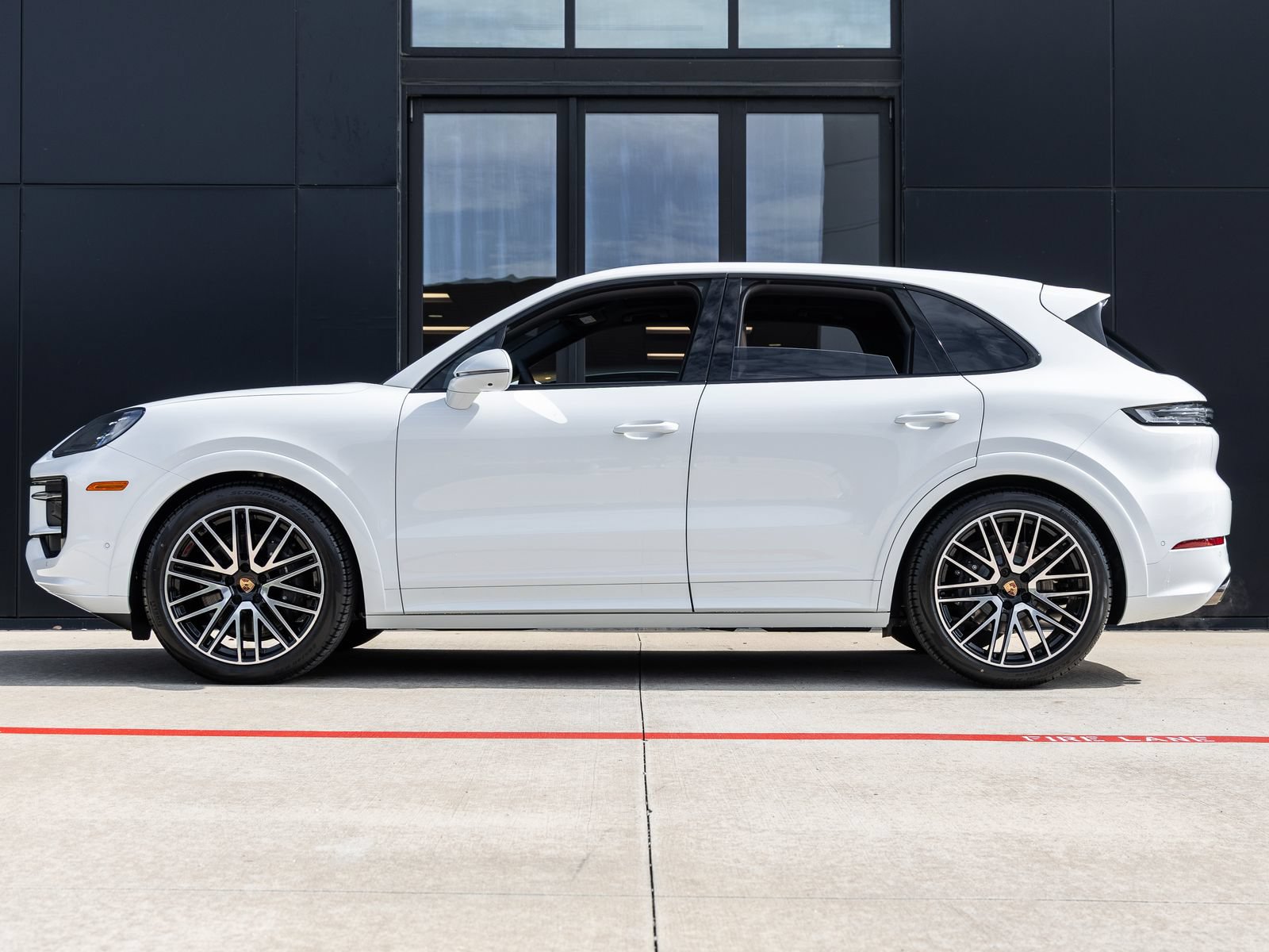 New 2026 Porsche Cayenne AWD/4WD image 2