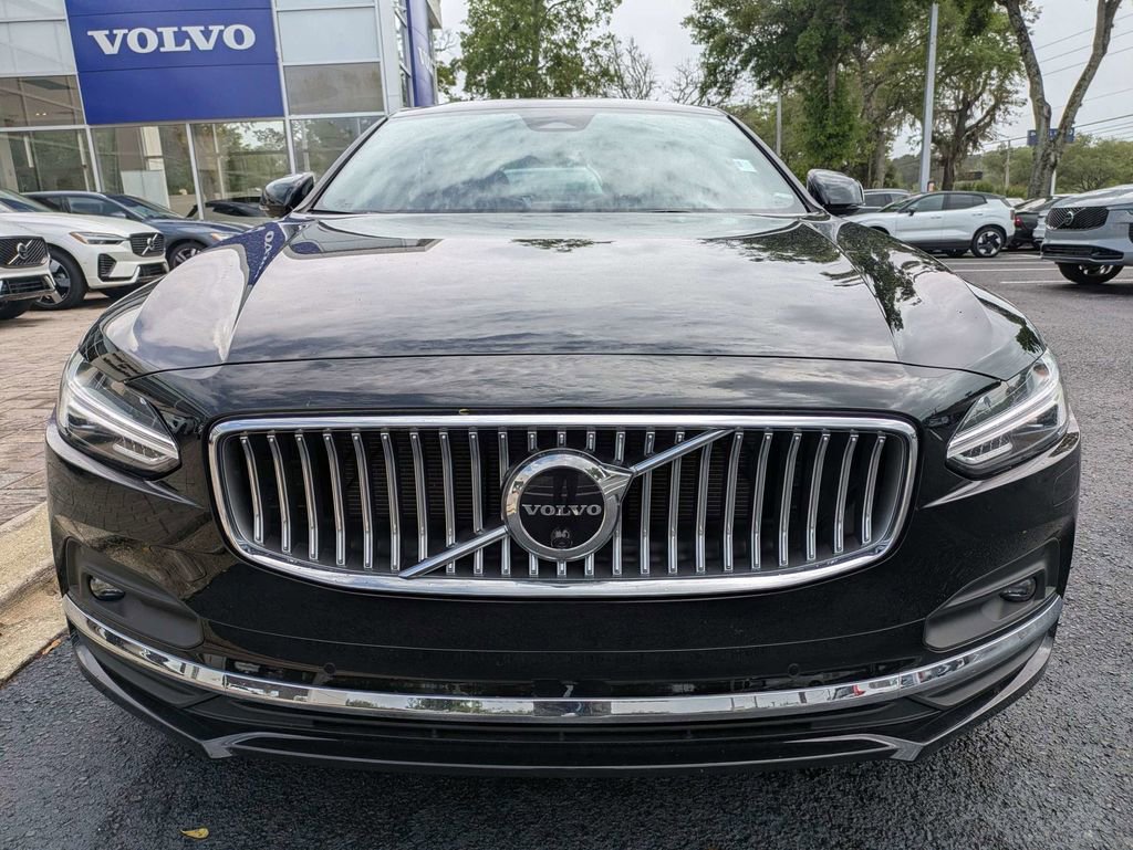 Certified 2023 Volvo S90 B6 Ultimate w/ Protection Package Premier image 9