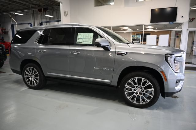 New 2026 GMC Yukon Denali w/ Denali Reserve Package AWD/4WD image 4