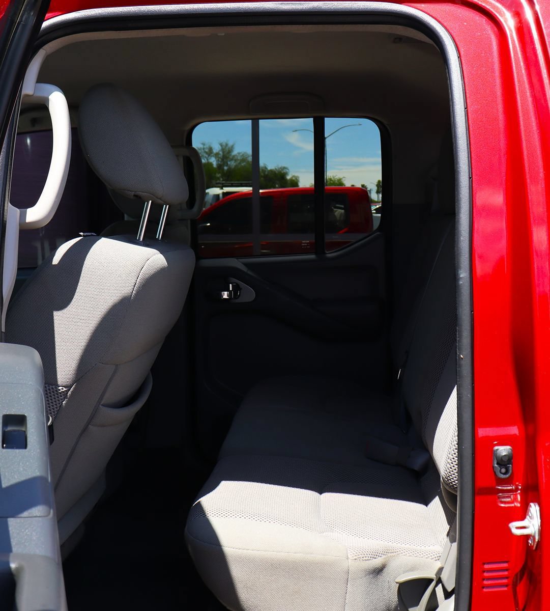Used 2021 Nissan Frontier SV RWD image 33