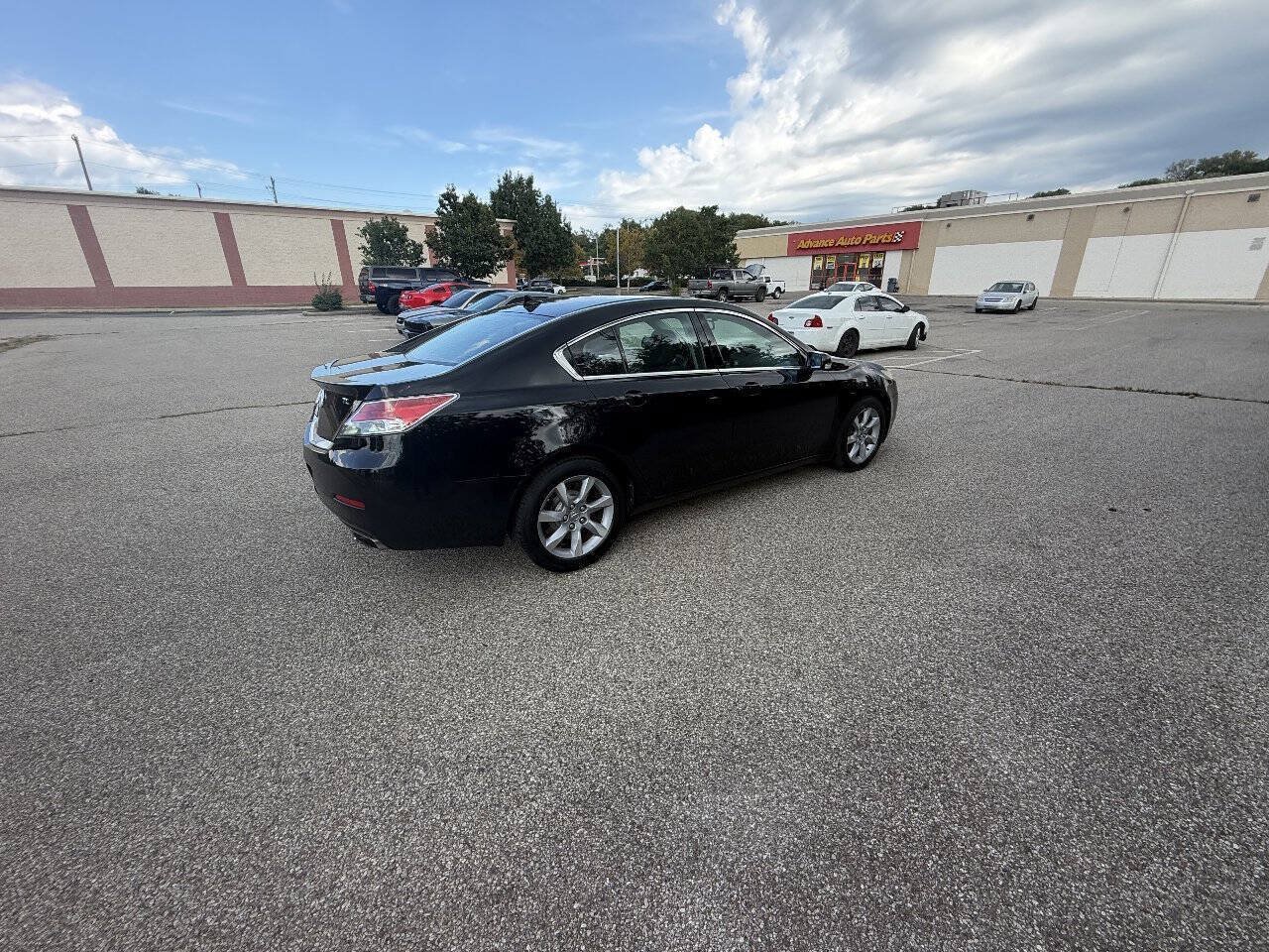 Used 2012 Acura TL w/ Technology Package FWD image 4
