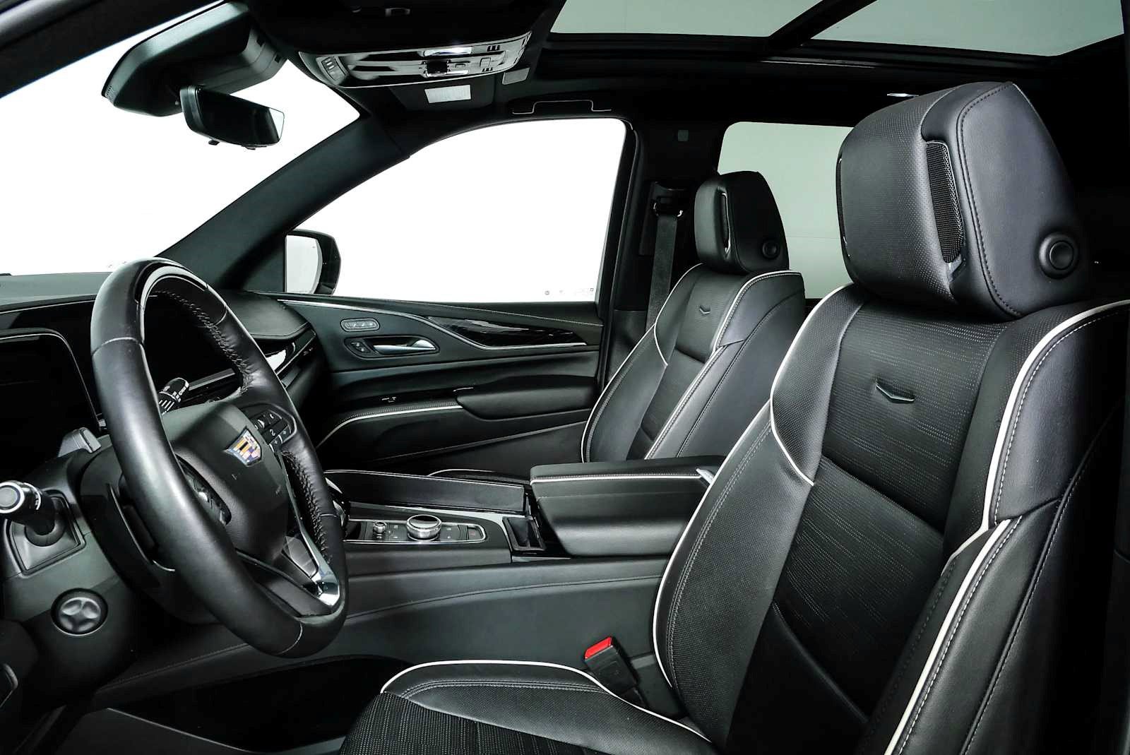 Certified 2024 Cadillac Escalade Sport AWD/4WD image 5