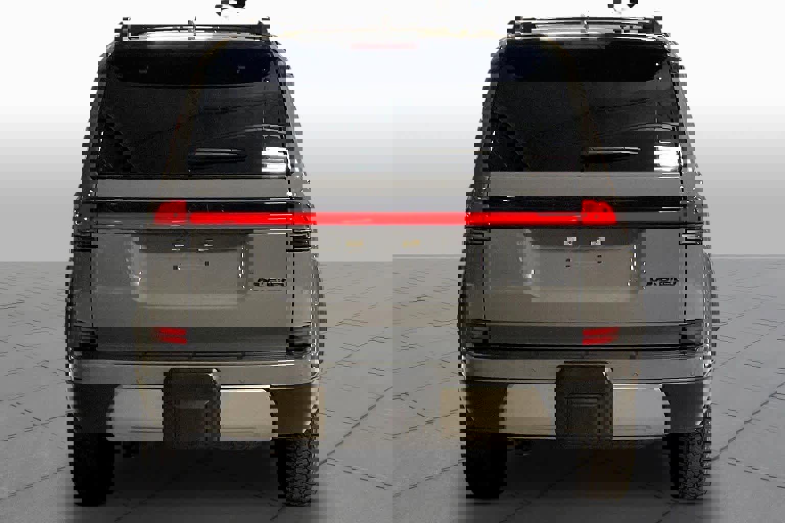 Used 2024 Lexus GX 550 image 4