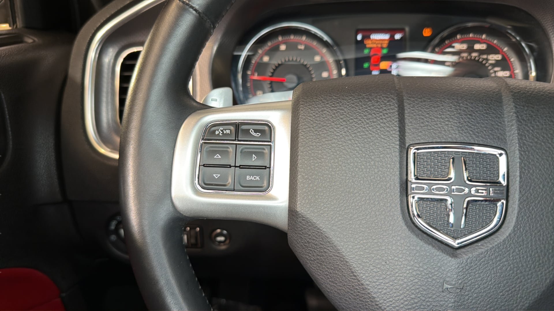 Used 2014 Dodge Charger SXT Plus RWD image 27