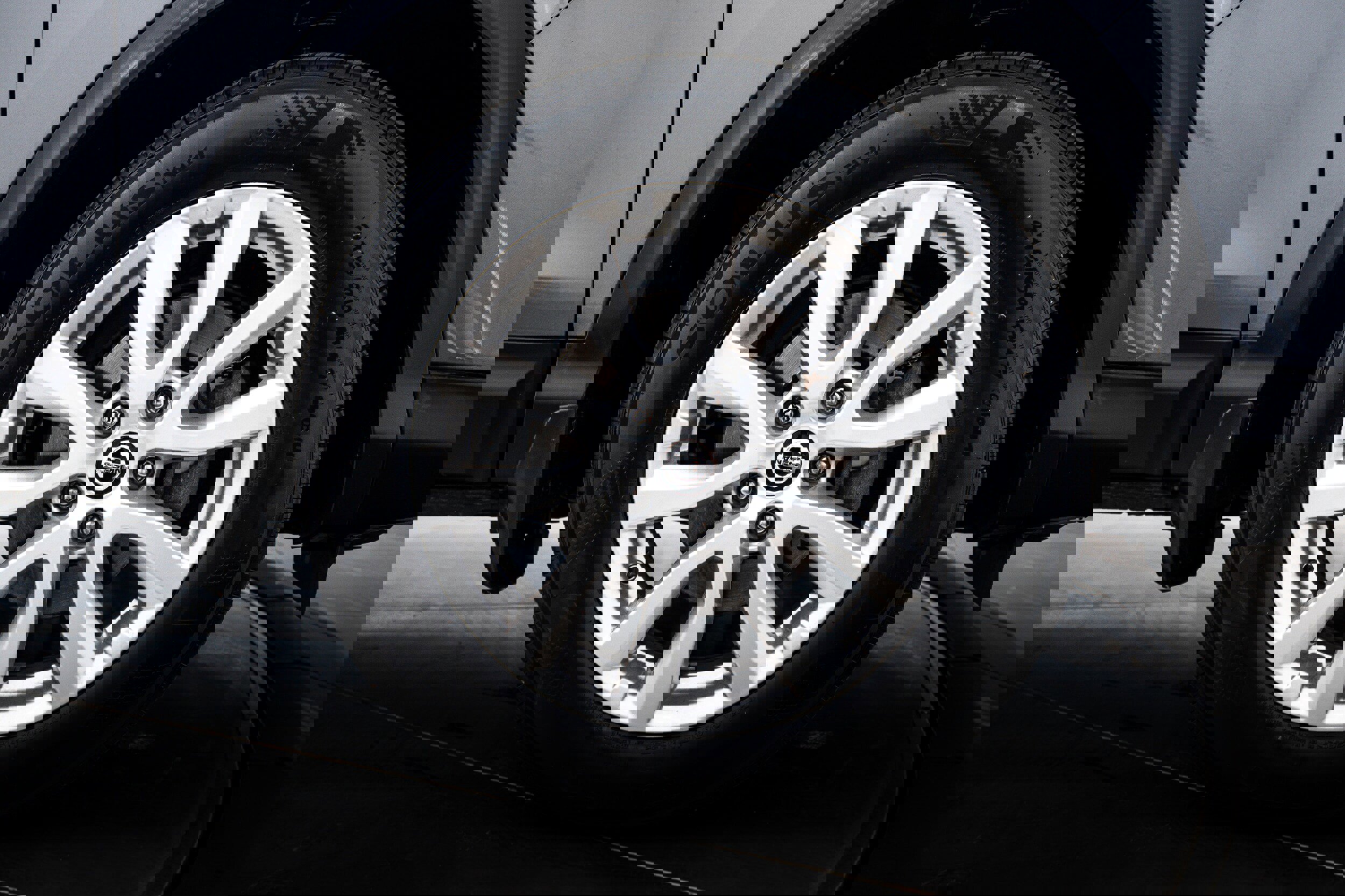 Used 2020 Nissan Rogue Sport SV w/ All-Weather Package image 23