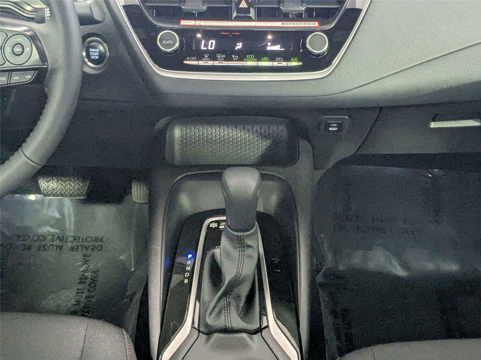 Certified 2026 Toyota Corolla SE FWD image 21