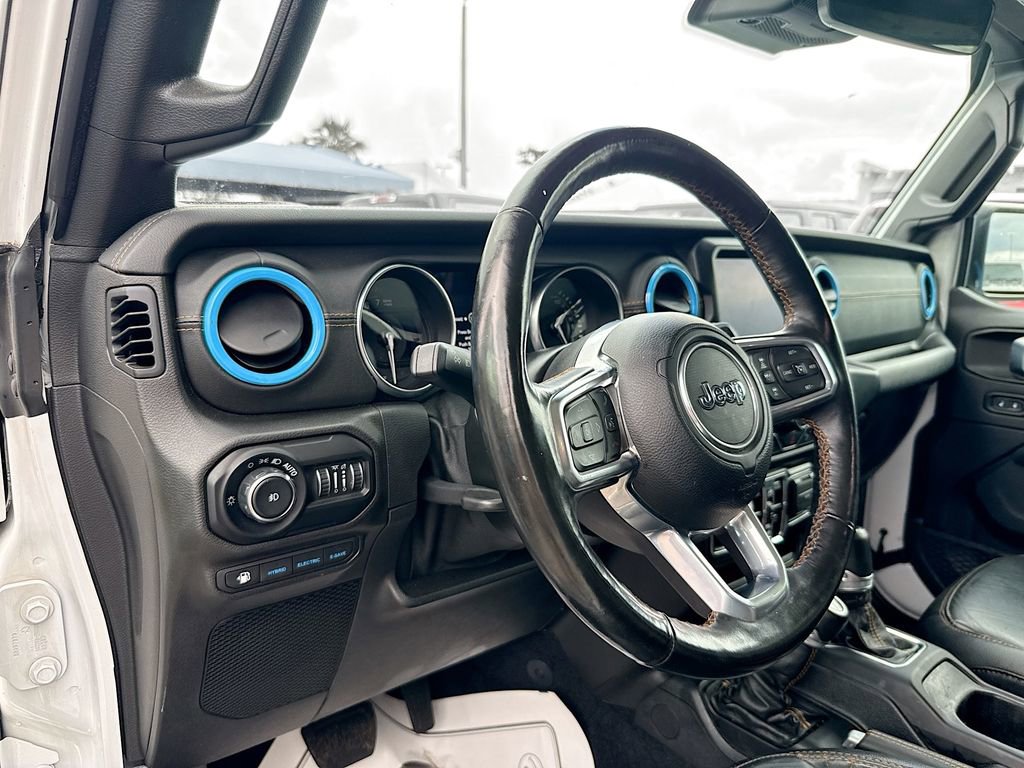 Used 2021 Jeep Wrangler Unlimited Sahara AWD/4WD image 10