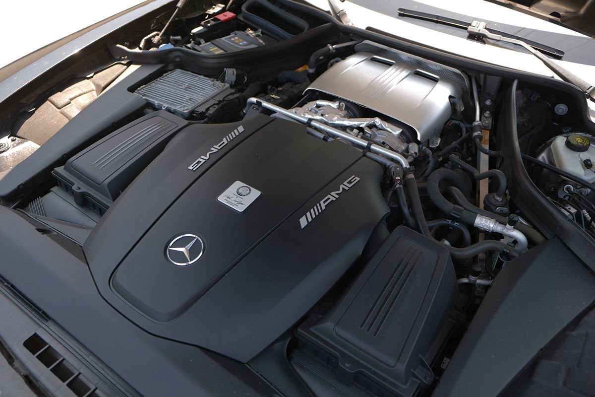 Used 2018 Mercedes-Benz AMG GT C image 18