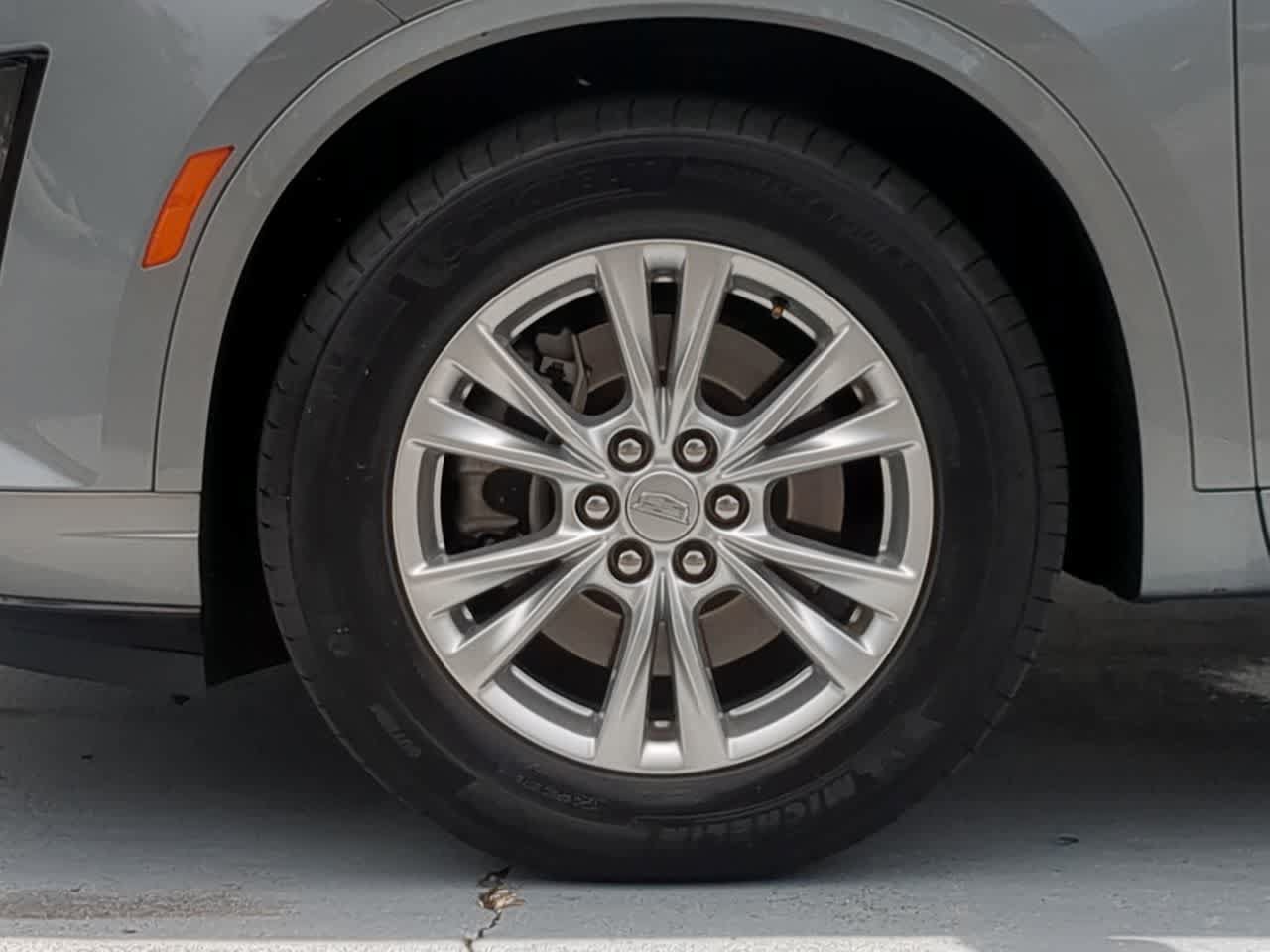 Used 2024 Cadillac XT6 Luxury FWD image 14