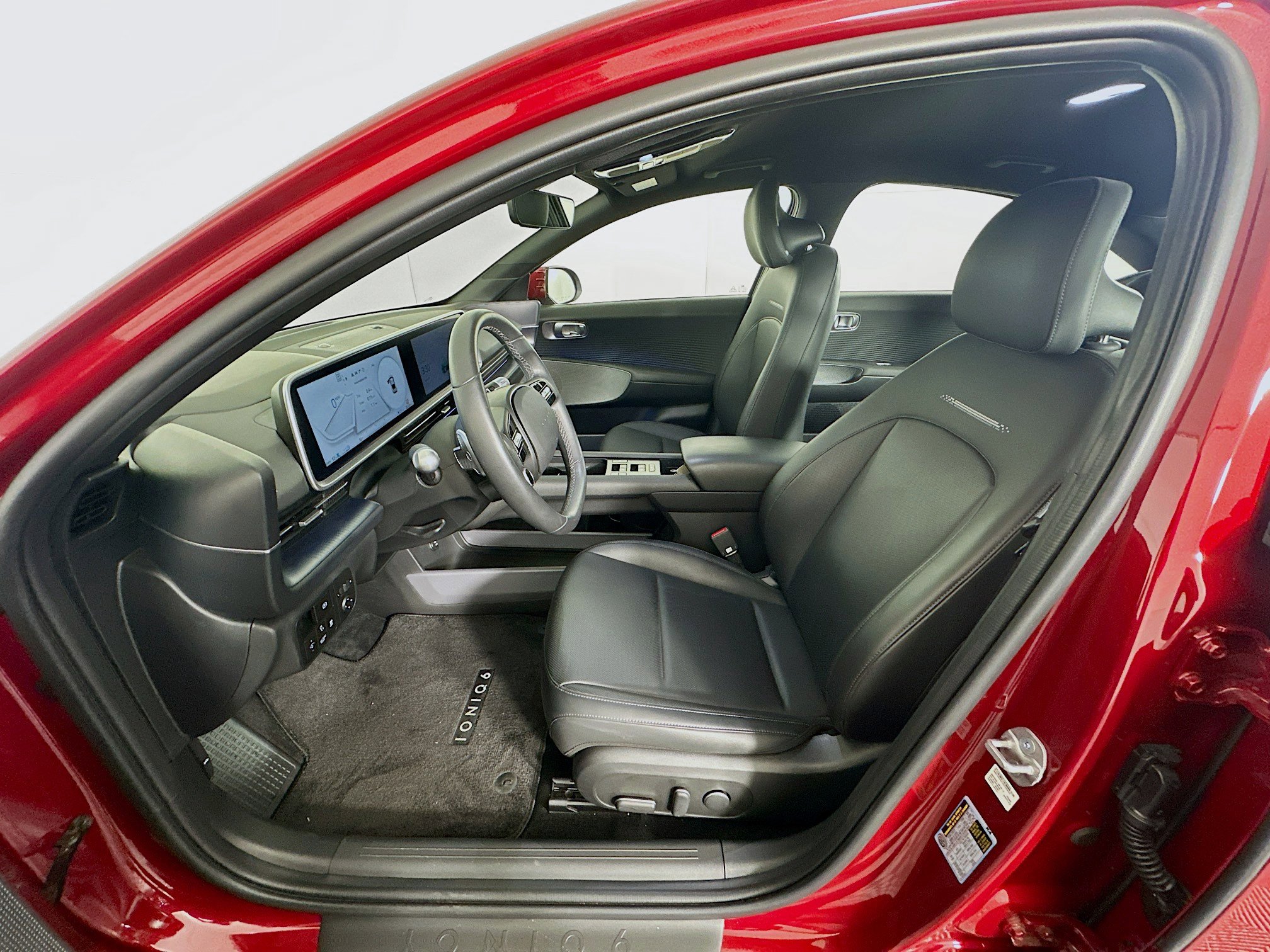 Used 2024 Hyundai Ioniq 6 SEL image 13