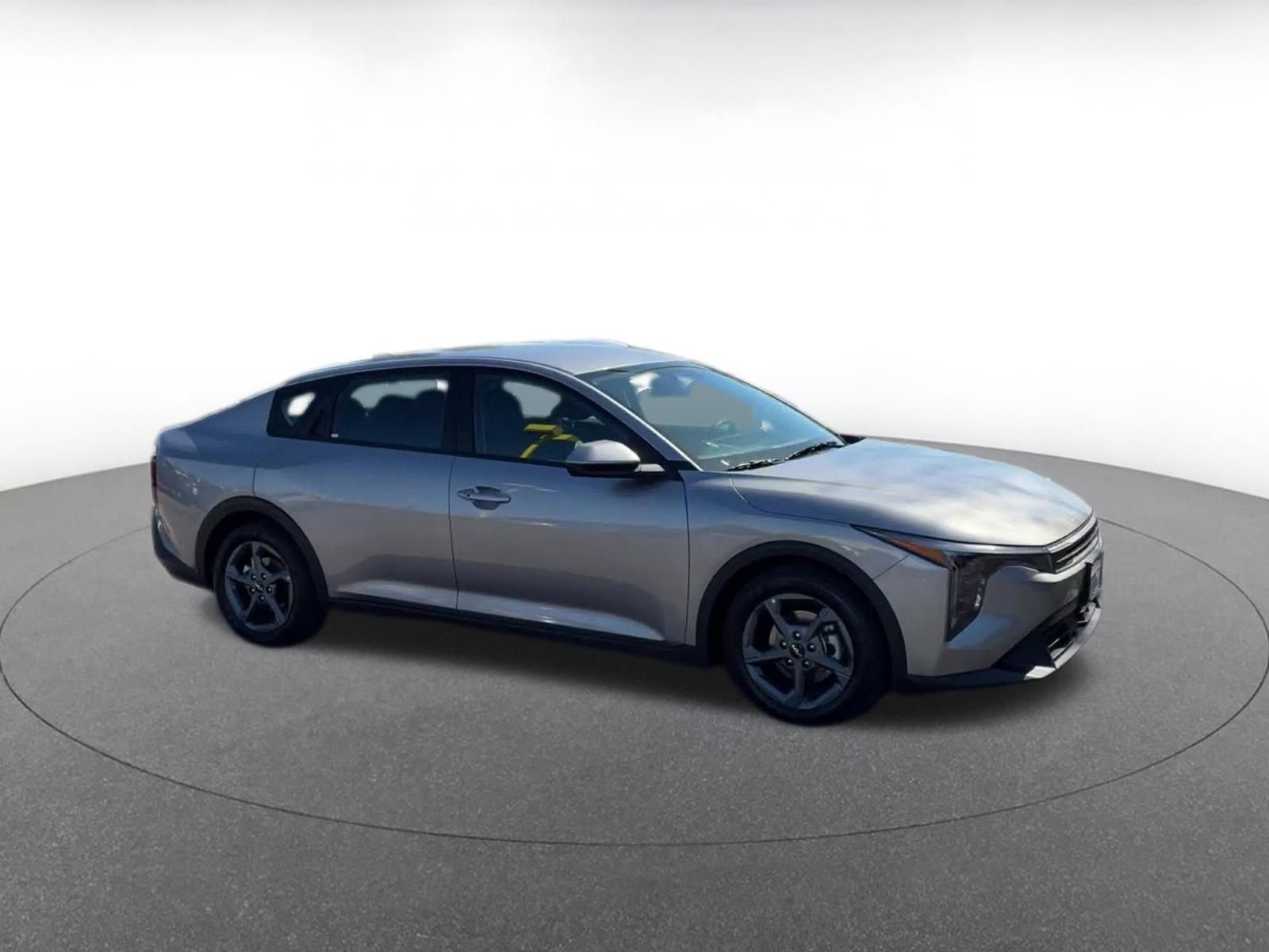 Used 2025 Kia K4 FWD image 2
