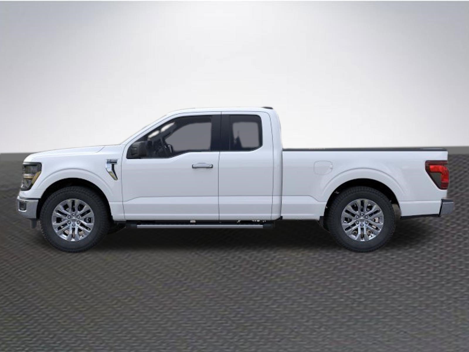 New 2026 Ford F150 XLT w/ XLT Chrome Appearance Package RWD image 3