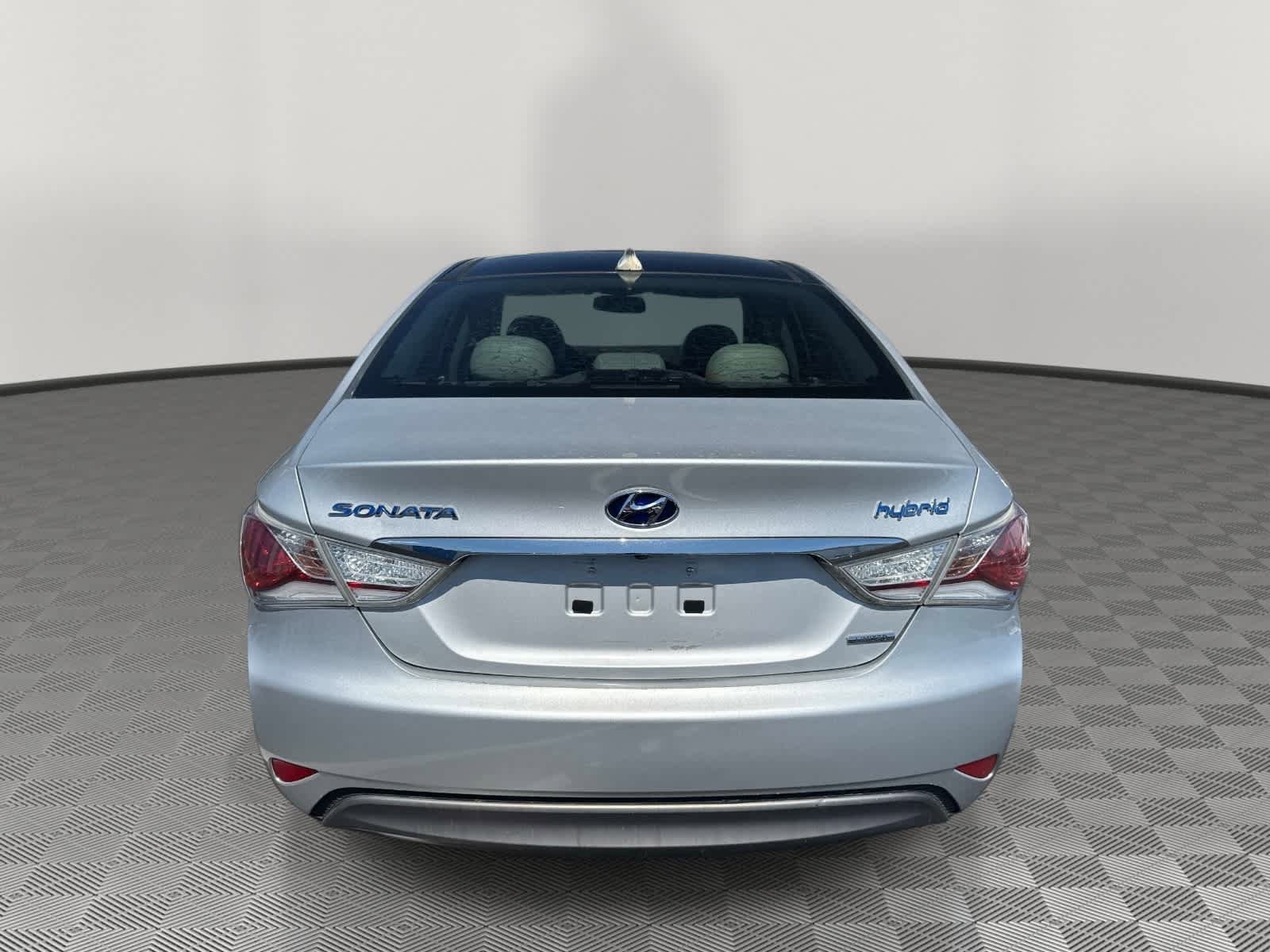 Used 2014 Hyundai Sonata Limited w/ Panoramic Sunroof Package 02 FWD image 4