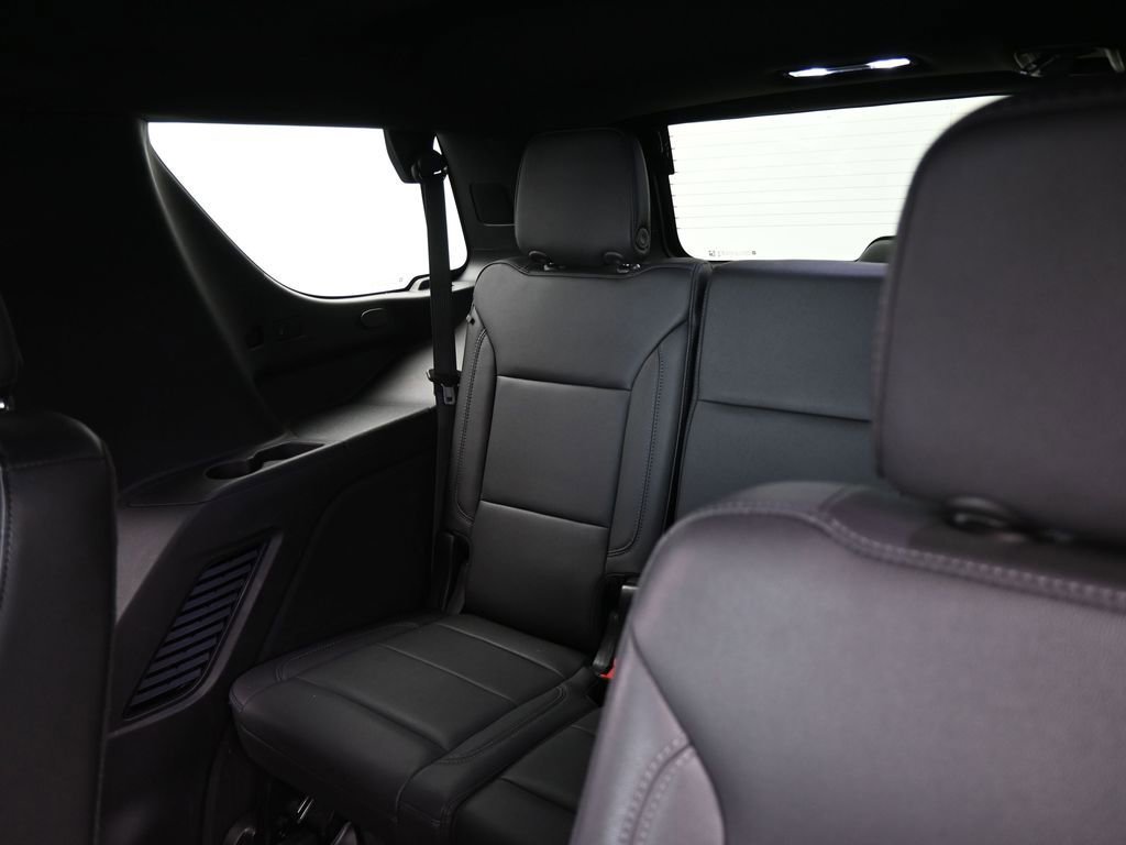 Used 2022 Chevrolet Tahoe LT w/ Luxury Package image 43