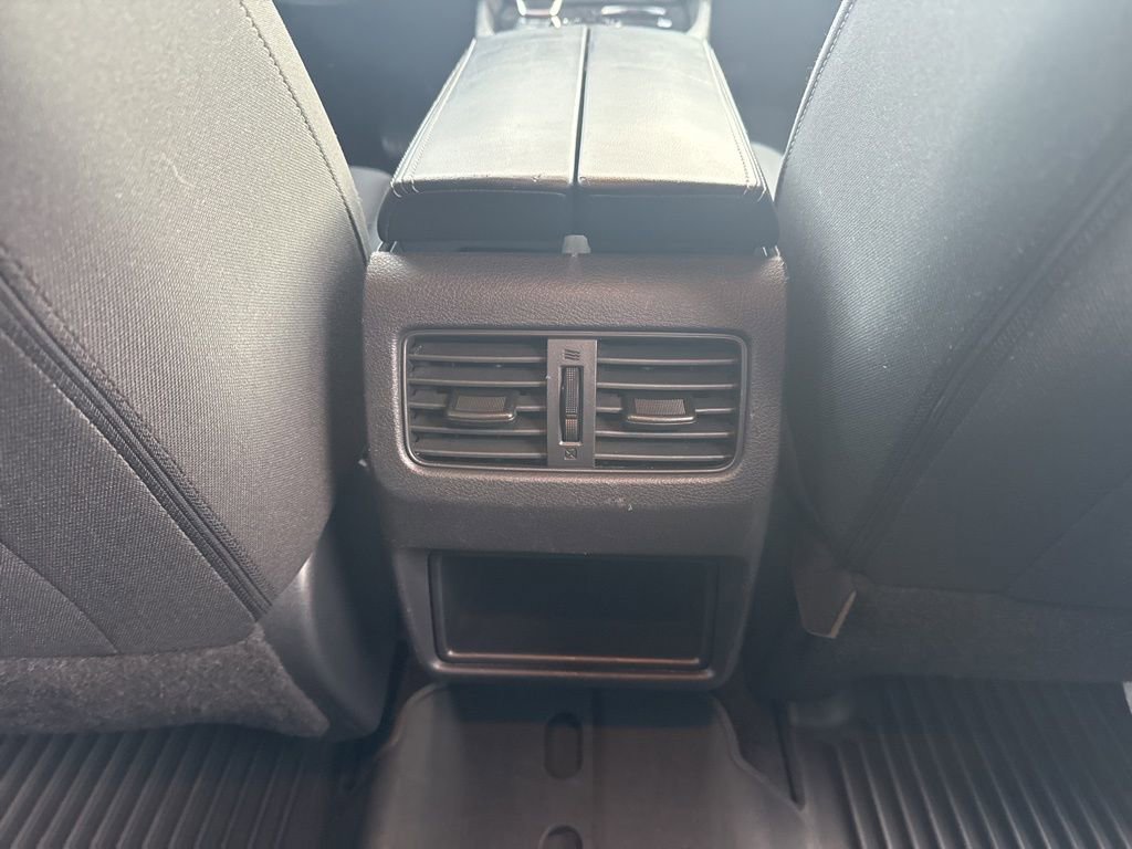 Used 2023 Nissan Rogue S image 20