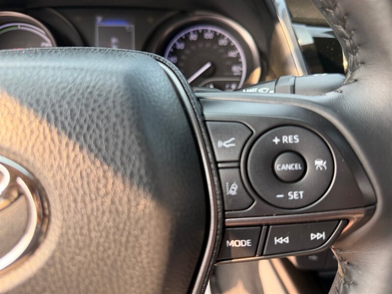 Used 2023 Toyota Camry SE FWD image 20
