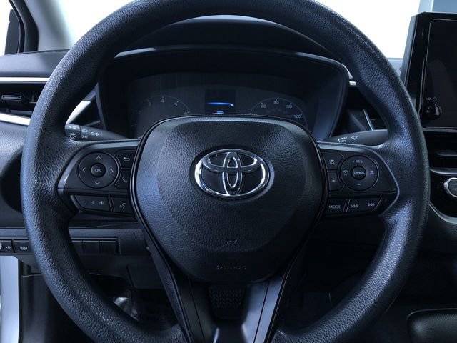 Used 2025 Toyota Corolla LE image 24