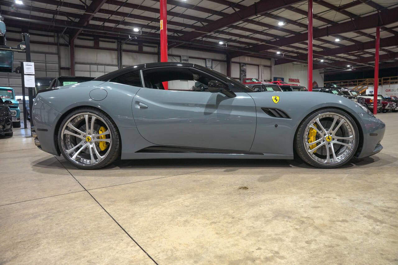 Used 2010 Ferrari California image 22
