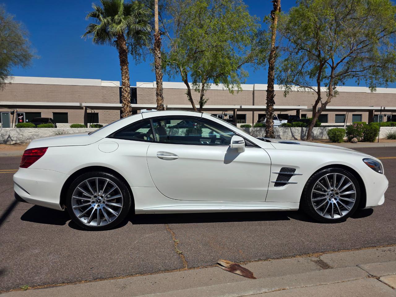 Used 2019 Mercedes-Benz SL 450 w/ Premium Package image 30