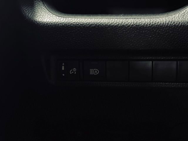 Used 2023 Toyota RAV4 XLE w/ Convenience Package image 31