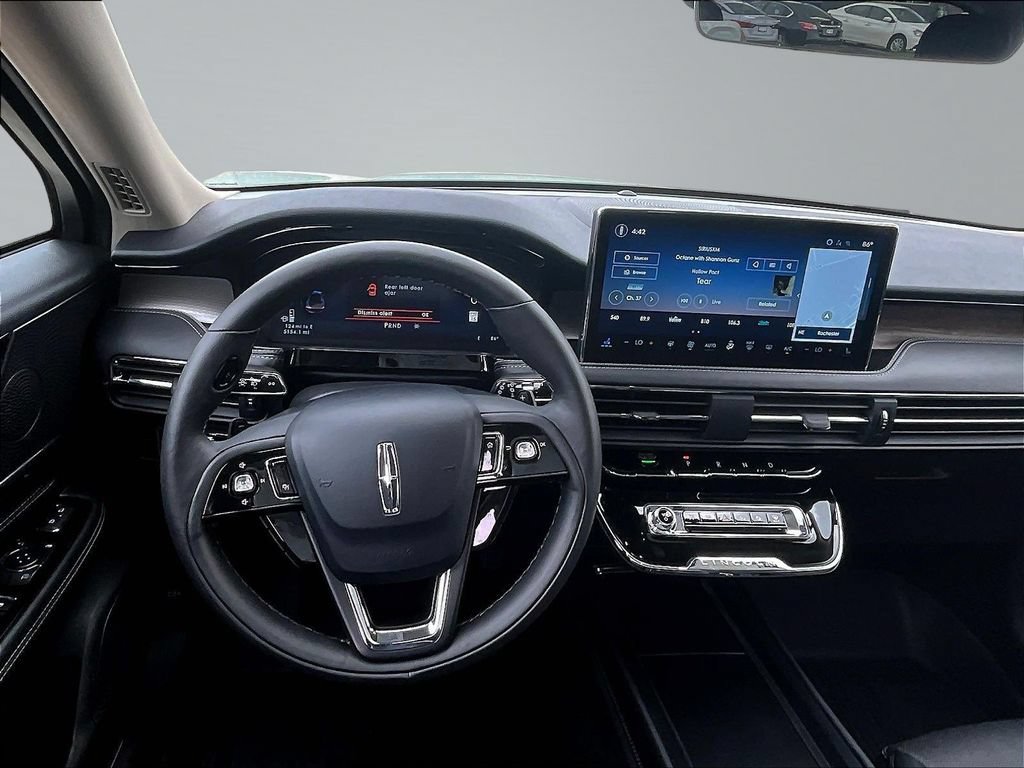 Used 2025 Lincoln Corsair Reserve w/ Jet Appearance Package AWD/4WD image 10