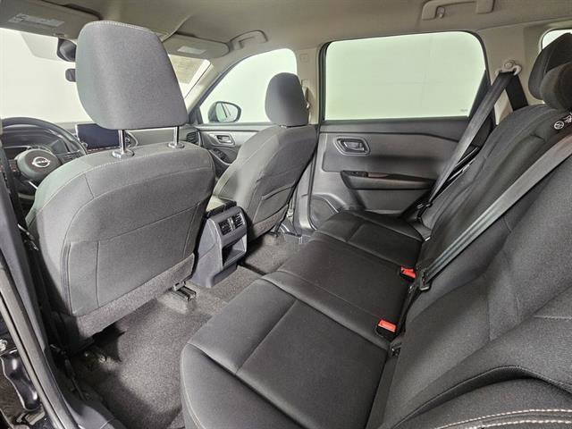 Used 2024 Nissan Rogue S image 22