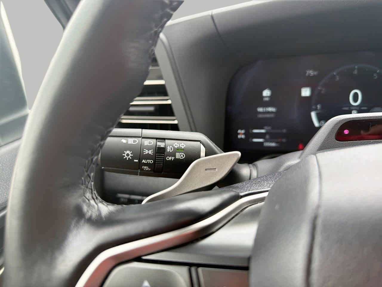 Used 2024 Lexus GX 550 w/ Cold Area Package image 29