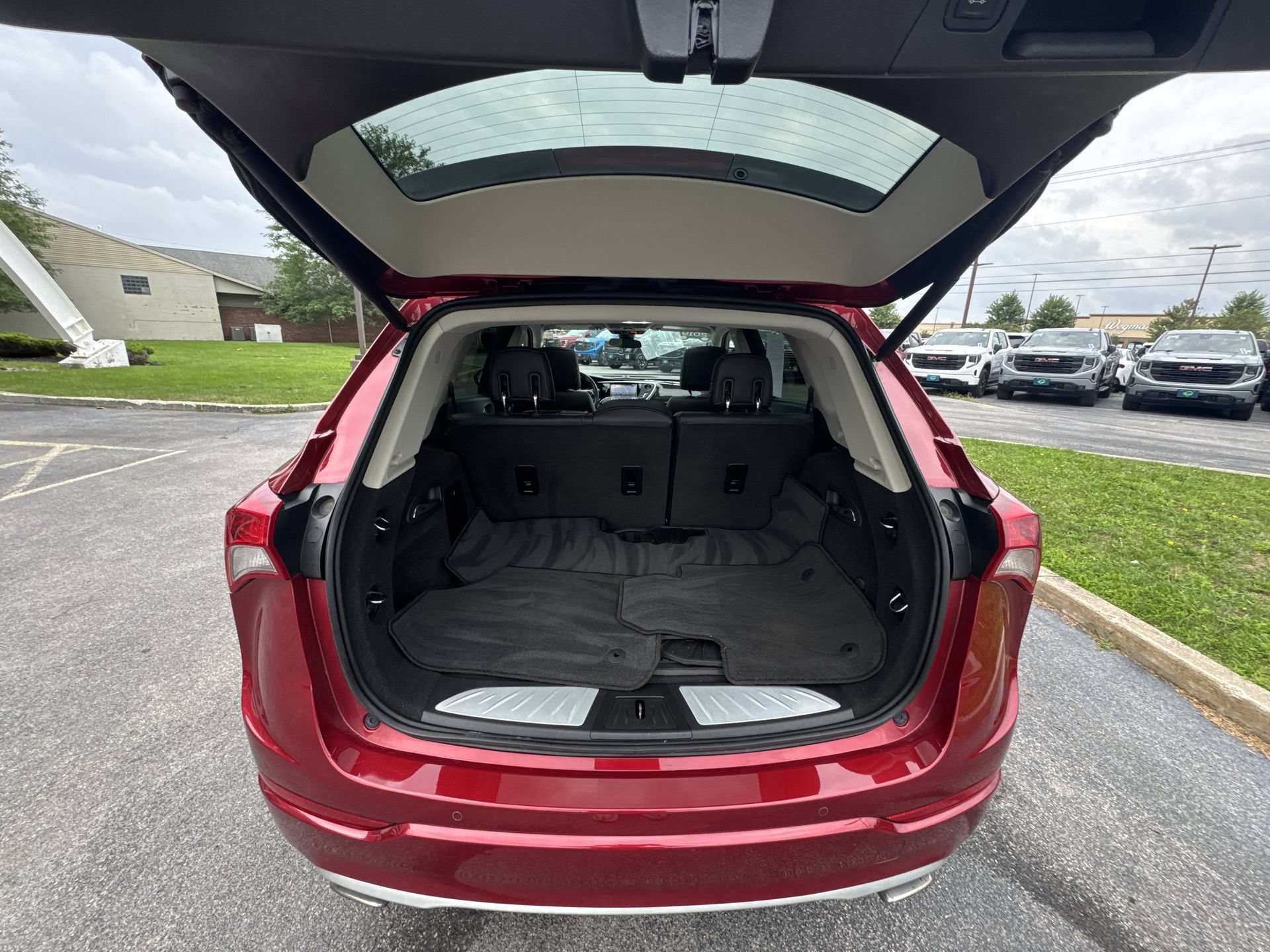 Certified 2019 Buick Envision Premium w/ Driver Confidence Package AWD/4WD image 27