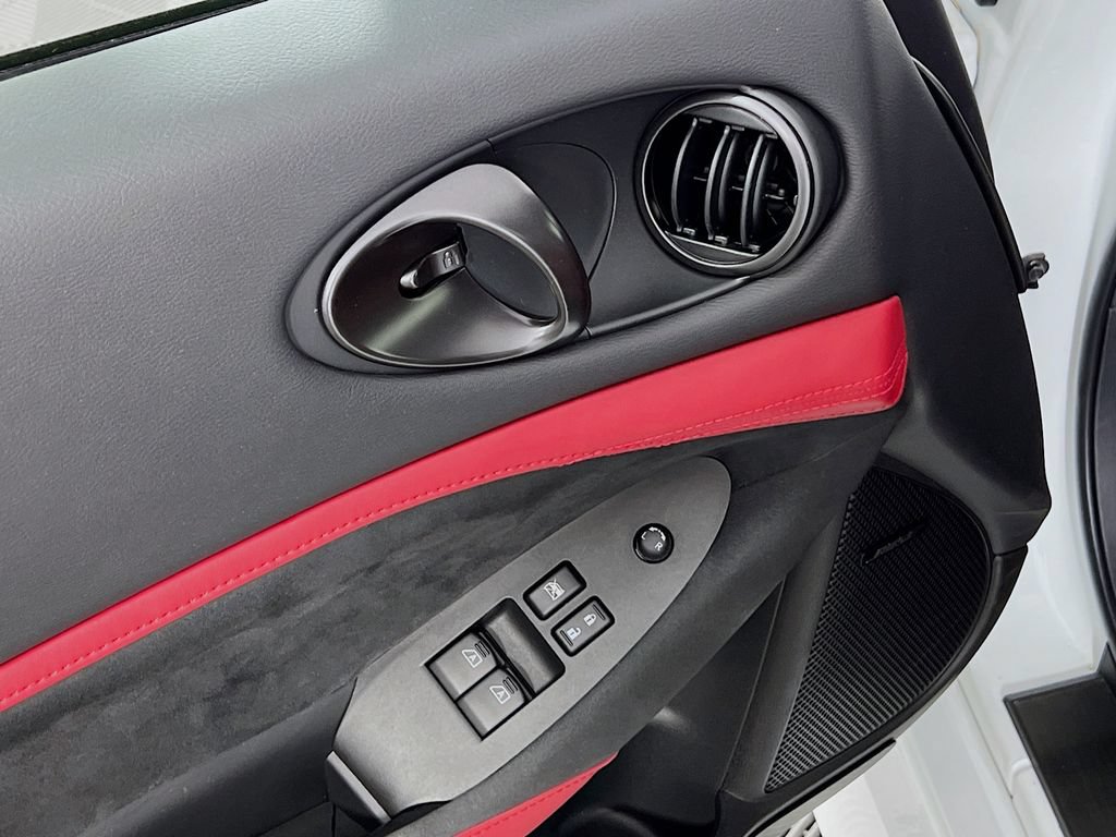 Used 2024 Nissan Z Performance w/ Floor Mat Package RWD image 17