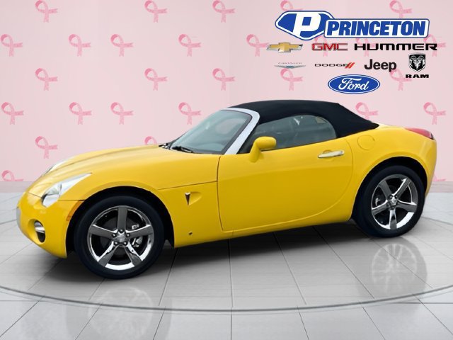 Used 2007 Pontiac Solstice Convertible w/ Premium Package RWD image 4