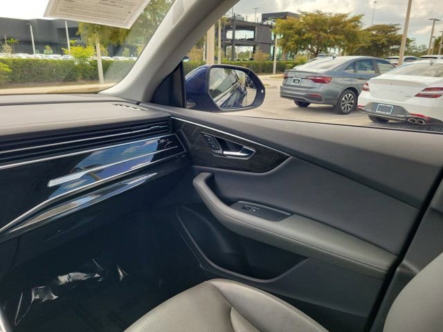 Used 2023 Audi Q8 Premium Plus w/ Premium Plus Package image 14