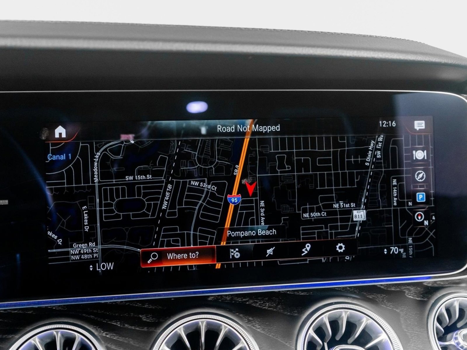 Used 2023 Mercedes-Benz E 450 Cabriolet w/ AMG Line image 39