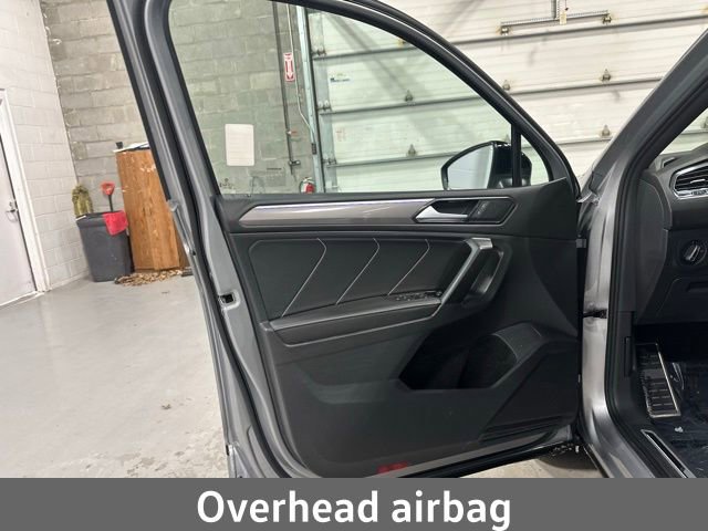 Certified 2023 Volkswagen Tiguan SE R-Line image 11