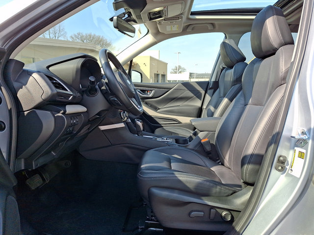 Used 2023 Subaru Forester Limited image 13