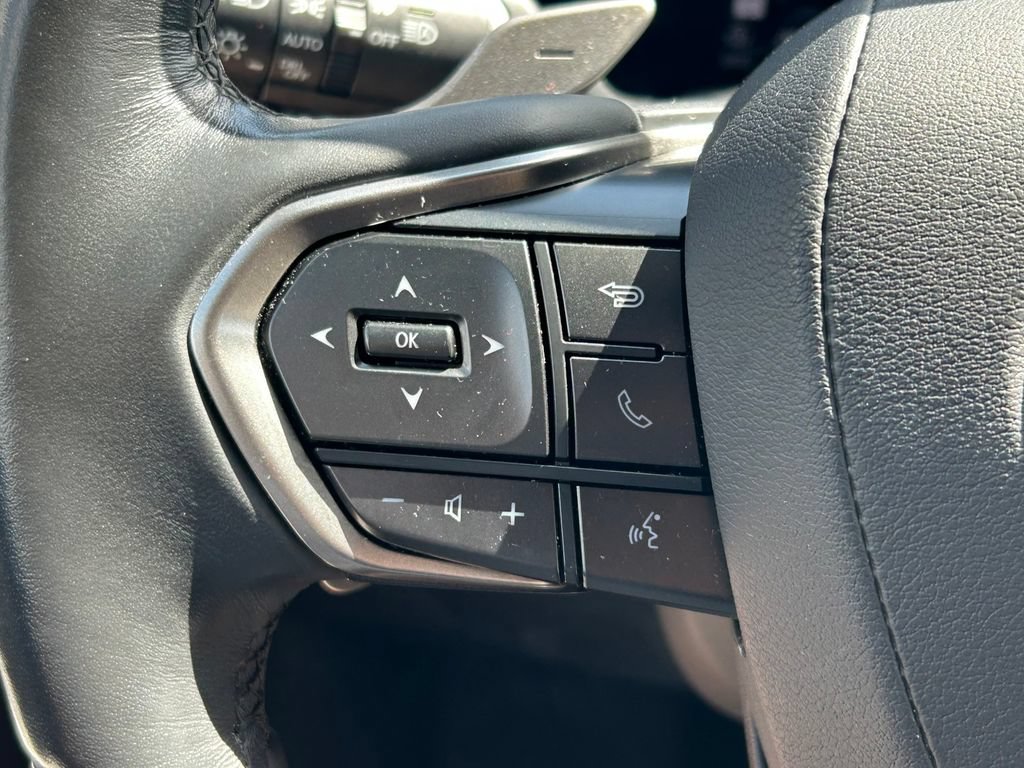 Used 2023 Lexus RX 350h w/ Accessory Package (2T) AWD/4WD image 38