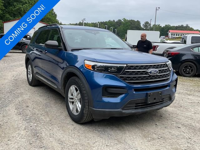 Used 2020 Ford Explorer XLT w/ Comfort Package RWD image 2