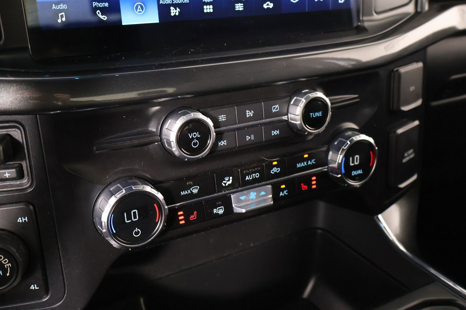 Used 2021 Ford F150 XLT w/ Equipment Group 302A High AWD/4WD image 8