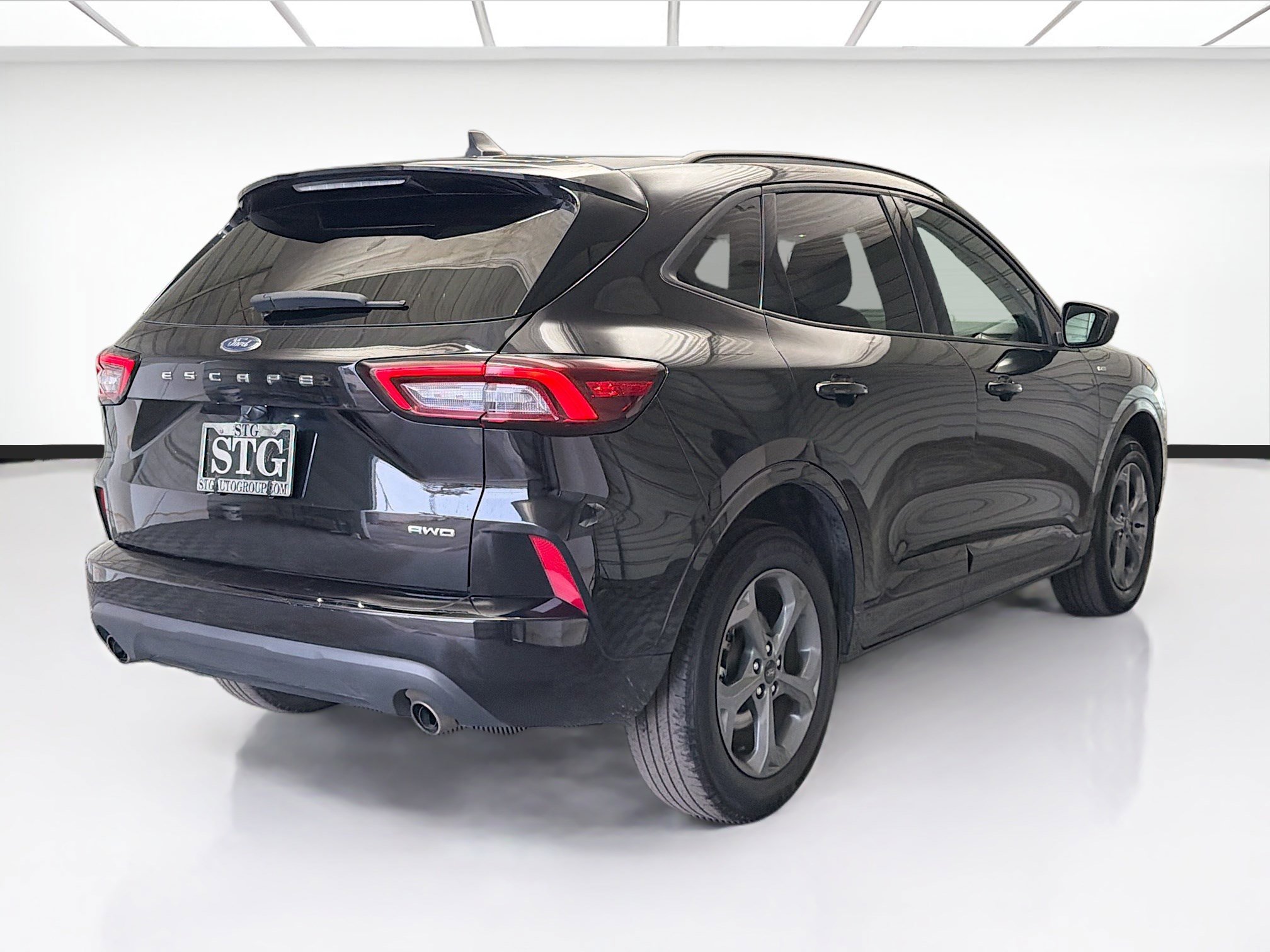 Used 2024 Ford Escape ST-Line image 4